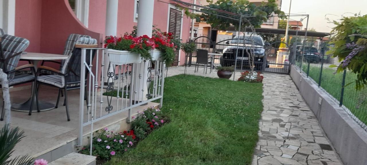 Apartments Dragica Porec Esterno foto