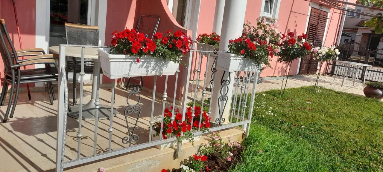 Apartments Dragica Porec Esterno foto