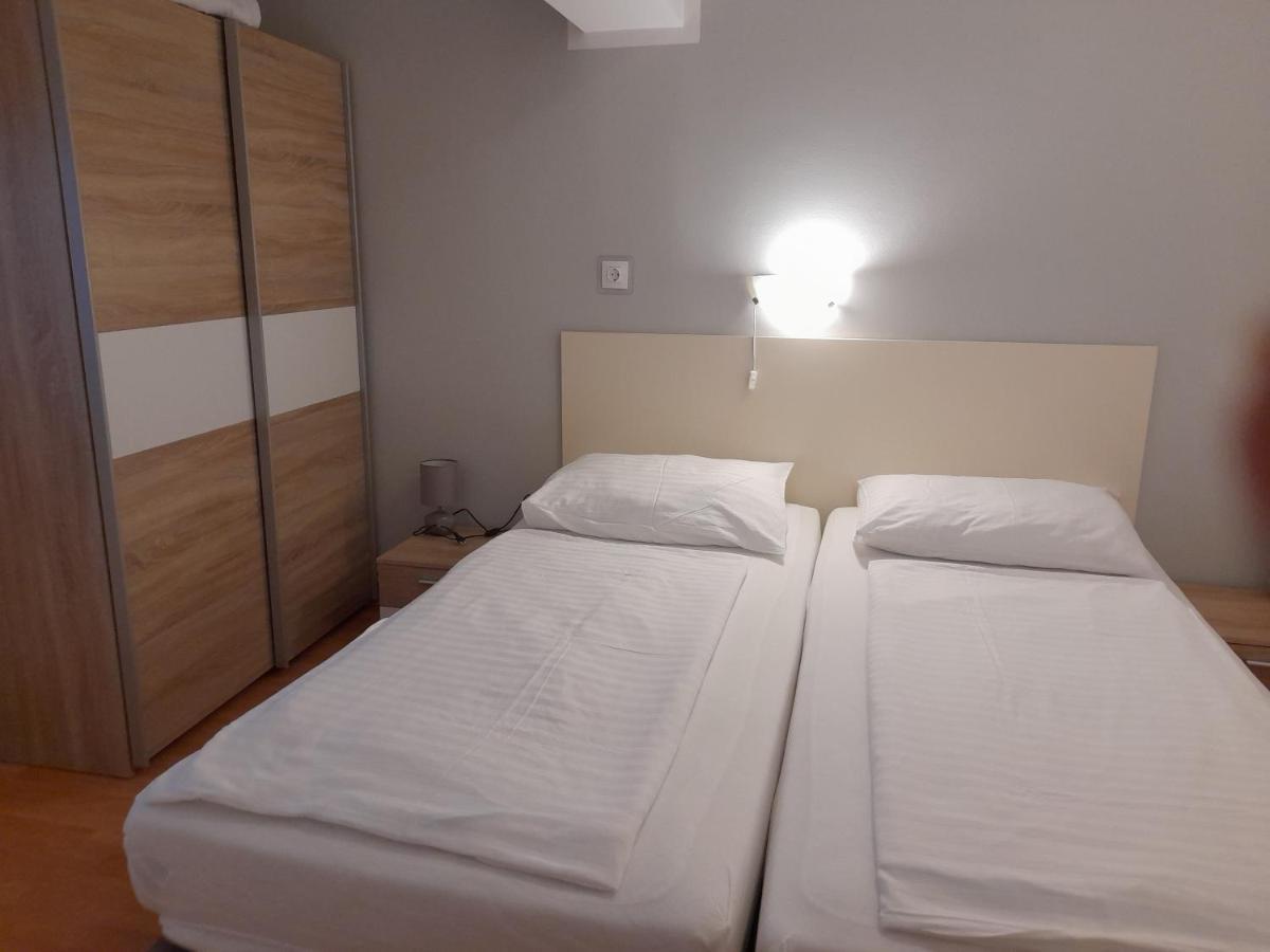 Apartments Dragica Porec Esterno foto